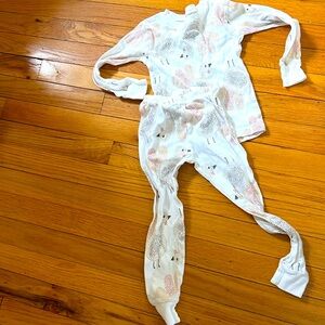 Carters turkey print 2 piece pajamas size 3t